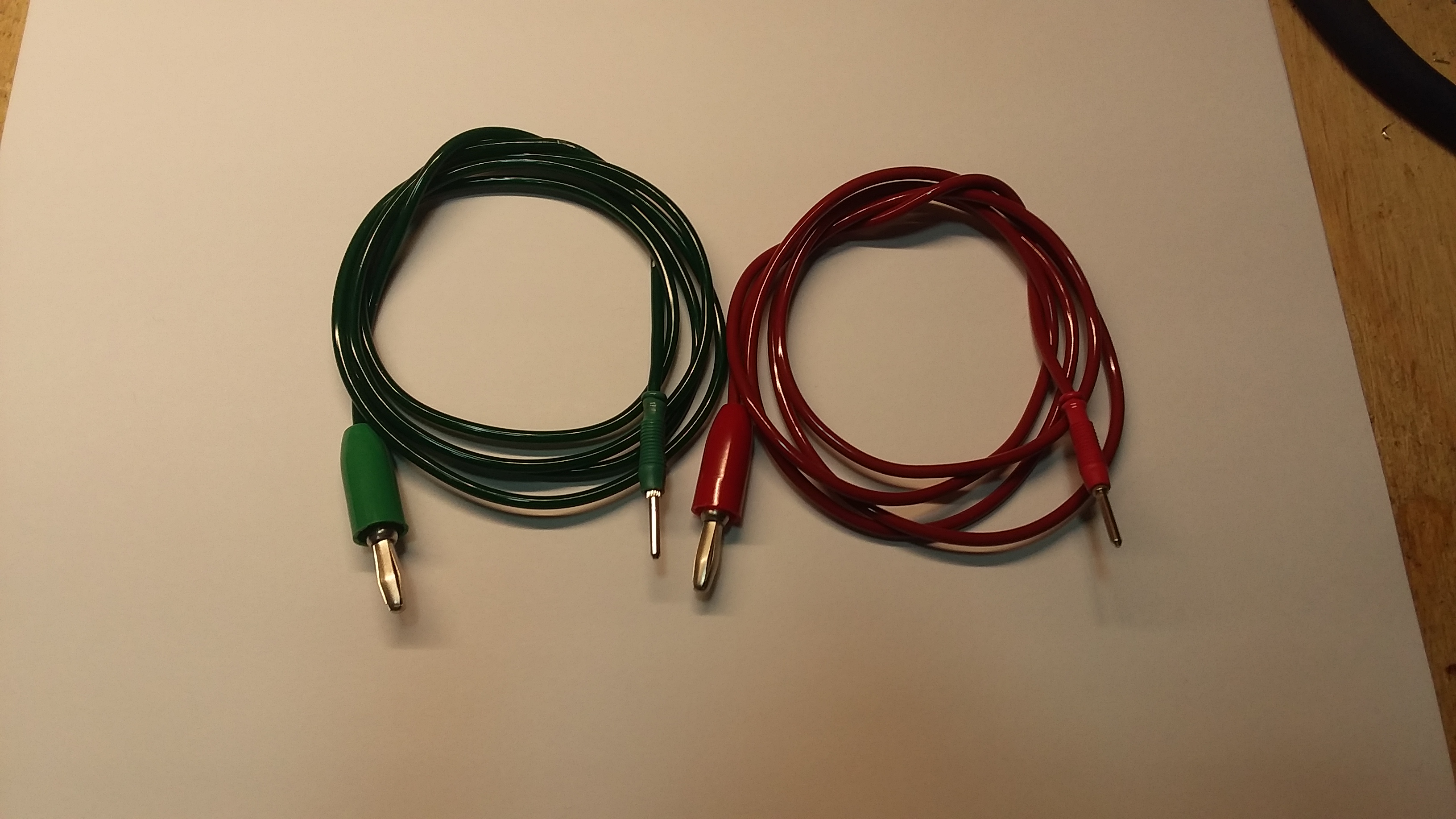 Red and Green 2 mm pin type wire for TENS electrodes